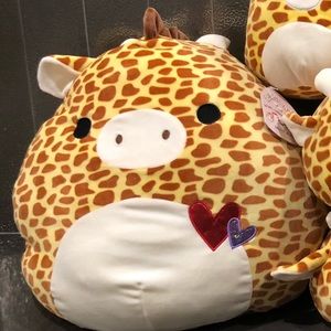 Squishmallow Valentines Day Giraffe